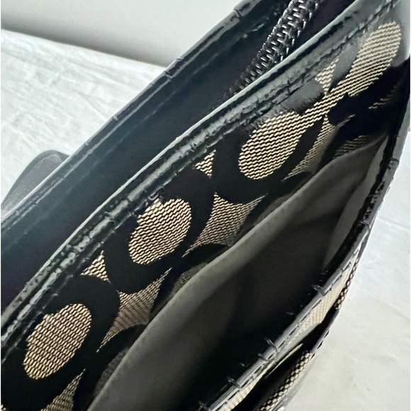 COACH Signature C Vintage crossbody❤️ - Picture 5 of 7